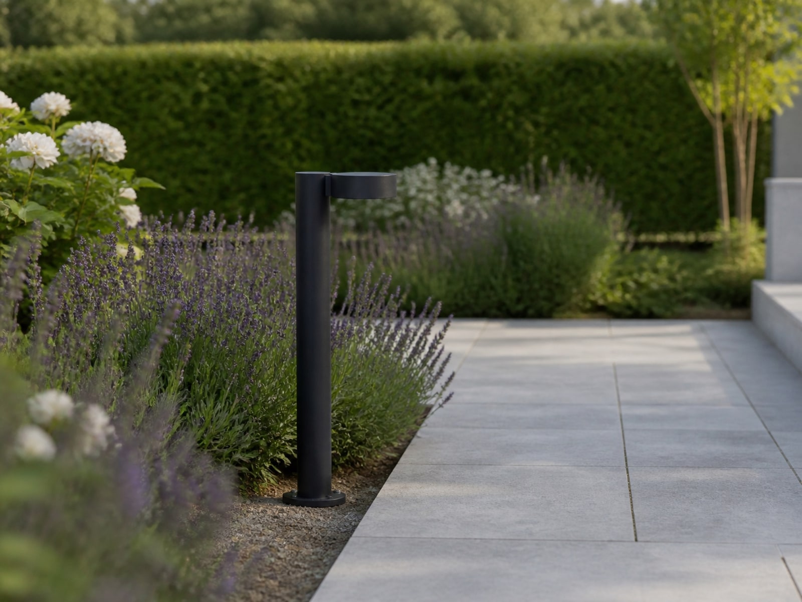 BL10 outdoor bollard application