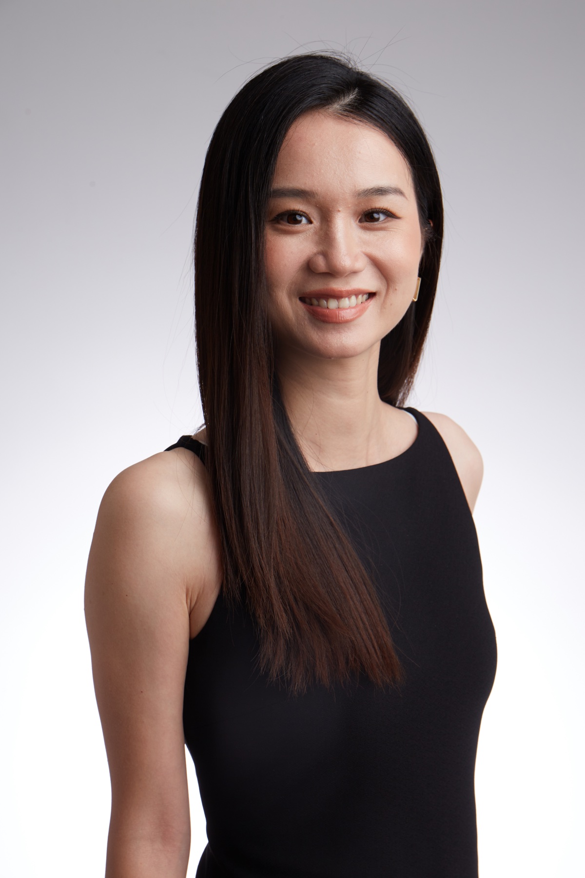 Jasmine Zhang, Sales Director of LEADIN Lighting