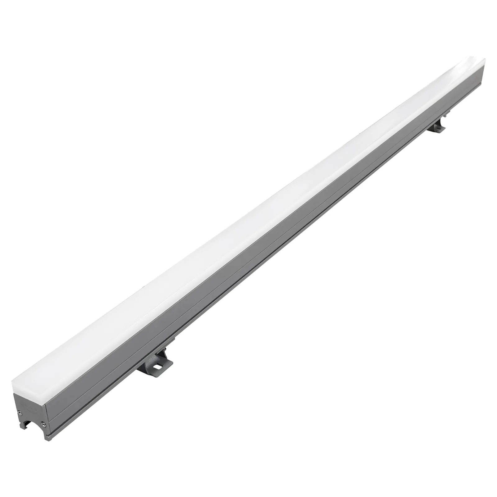 Outdoor linear luminaire for AEON Mall Can Tho